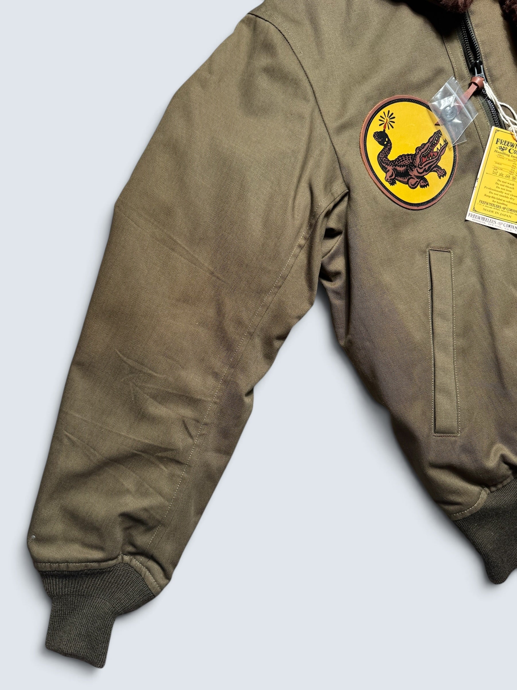 Jacket cotton Twill flight B-15B Freewheelers Japan nose art olive drab 2017’s - 44 (XL)