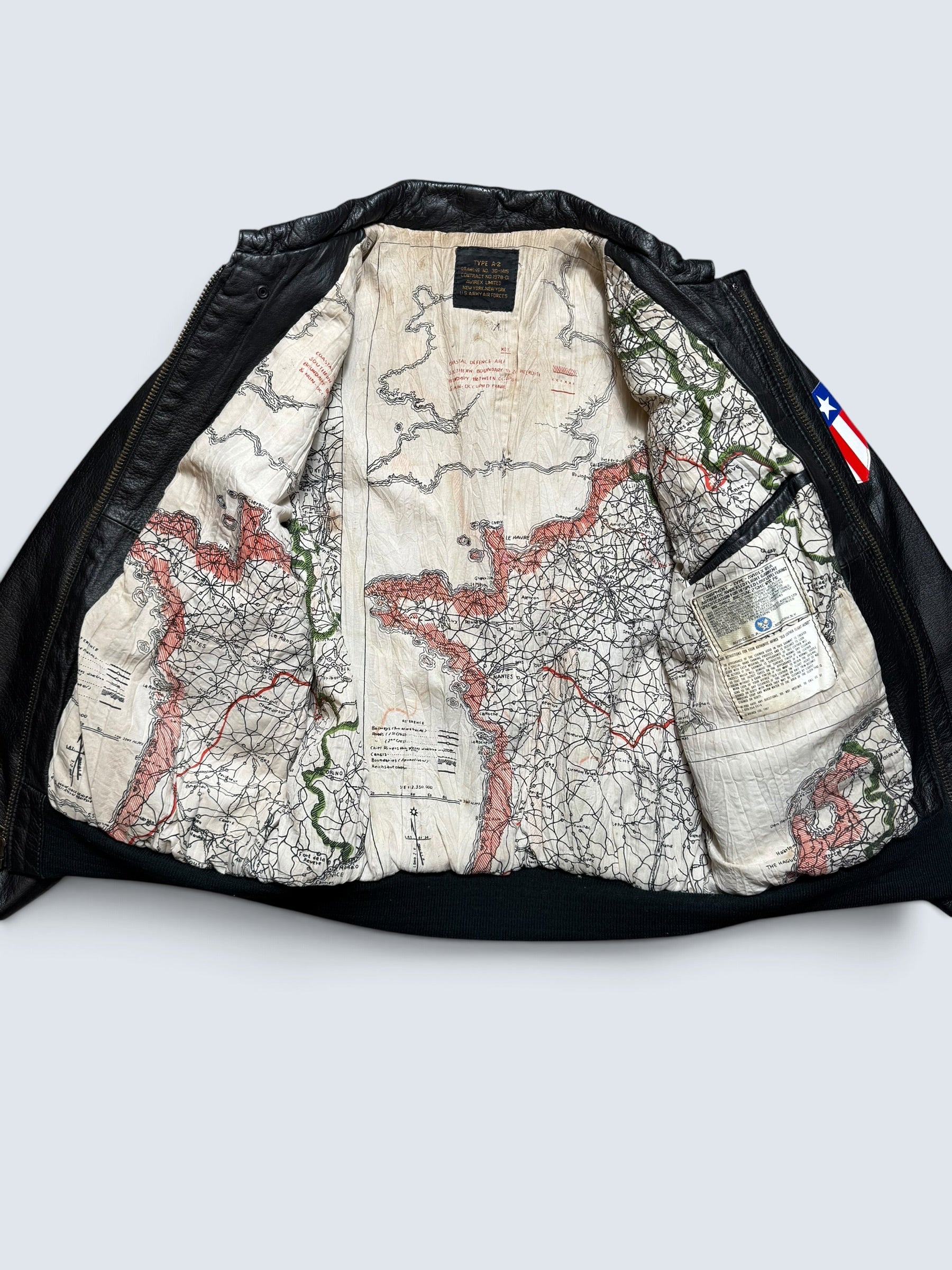 Jacket cuir cowhide flight A-2 Avirex usaf flying tigers nose art patch black 90’s - S/M
