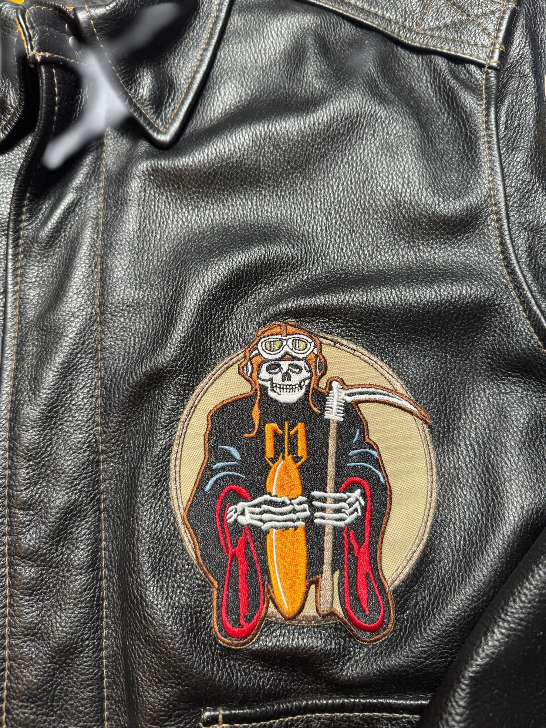 Jacket cuir flight A-2 Willis & Geiger patch & nose art flying tigers usaf black 00's - M