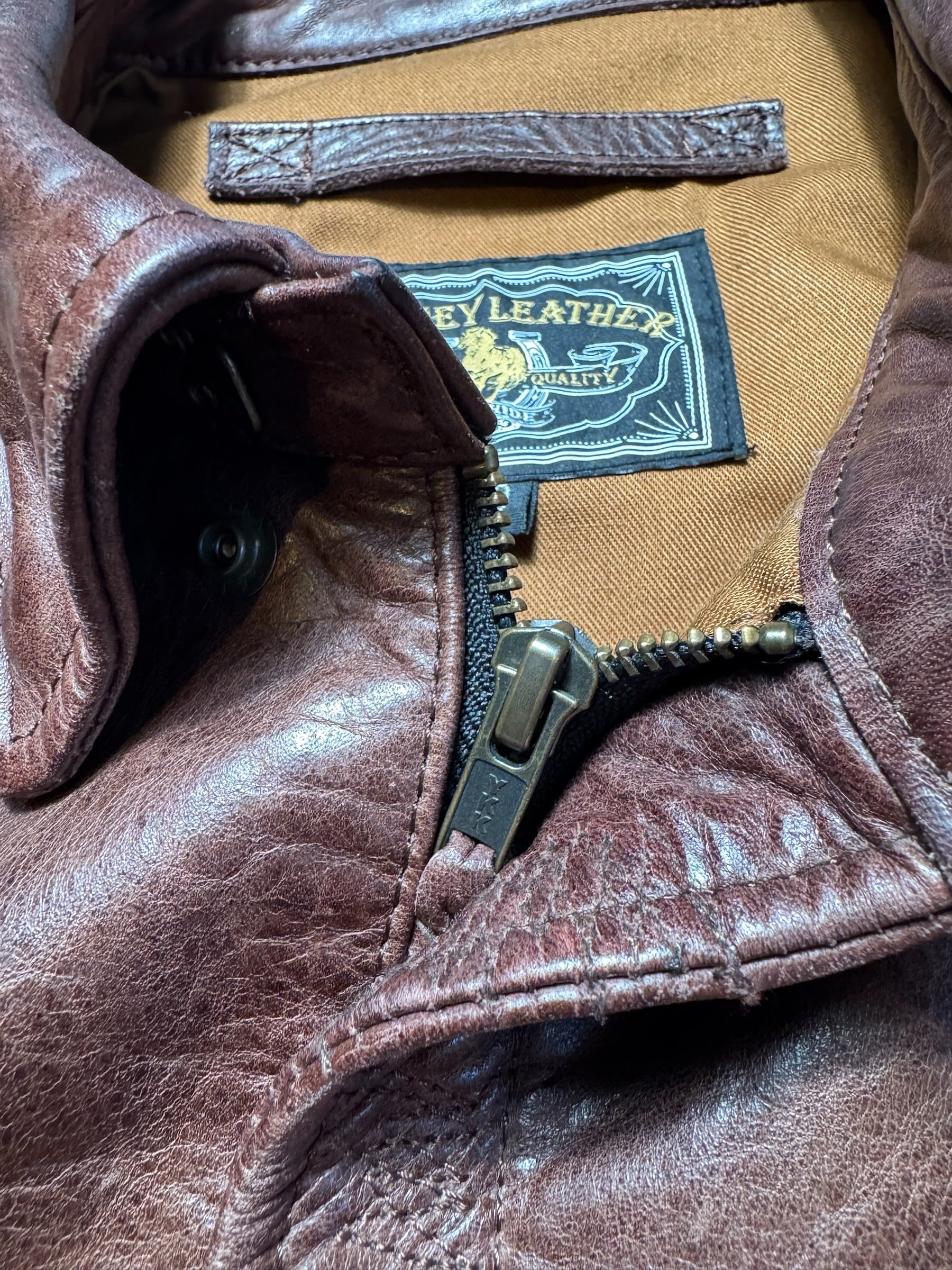 Jacket cuir horsehide flight A-2 Curphey Leather Hell's Angels patch & nose art usaf brown - 40 (M)