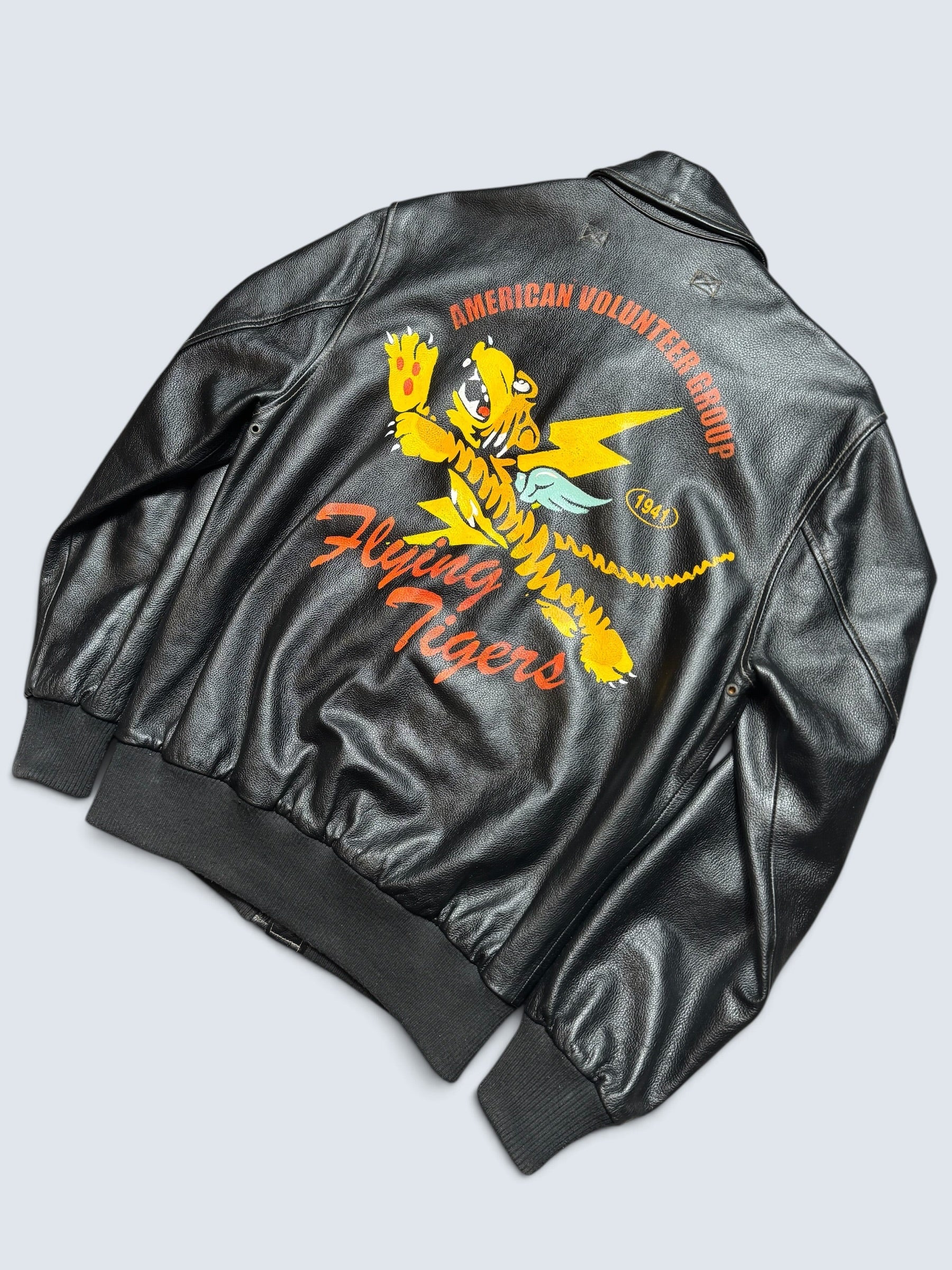 Jacket cuir flight A-2 Willis & Geiger patch & nose art flying tigers usaf black 00's - M