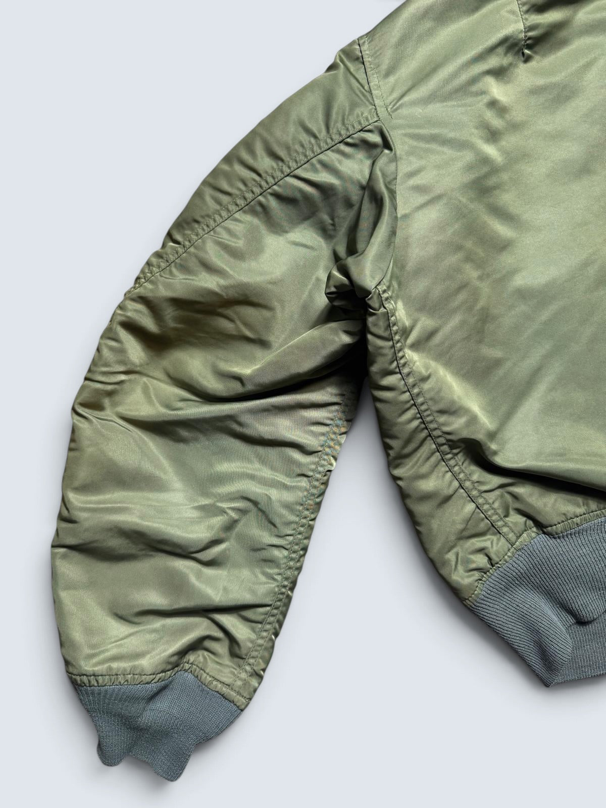 Jacket nylon bomber Ma-1 Greenbrier Industries made in USA sage green original 1980’s - L
