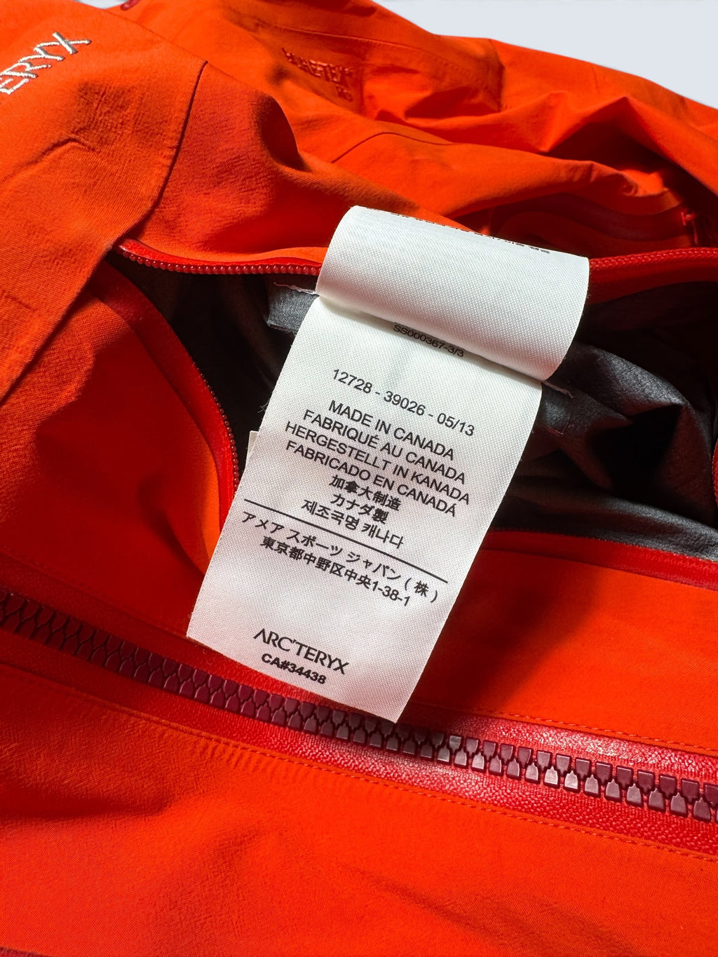 Jacket imperméable Goretex Arc’teryx Alpha SV made in Canada vintage orange - M women’s
