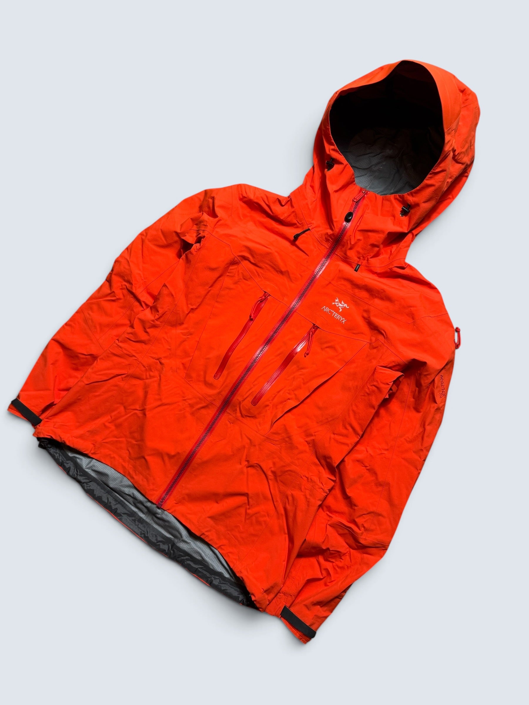 Jacket imperméable Goretex Arc’teryx Alpha SV made in Canada vintage orange - M women’s