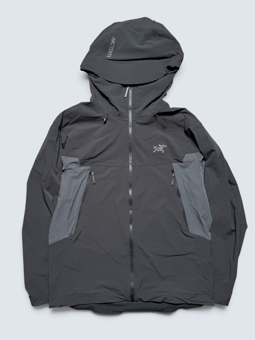Jacket imperméable Arc'teryx Serratus Hoody black & grey 2024 - M