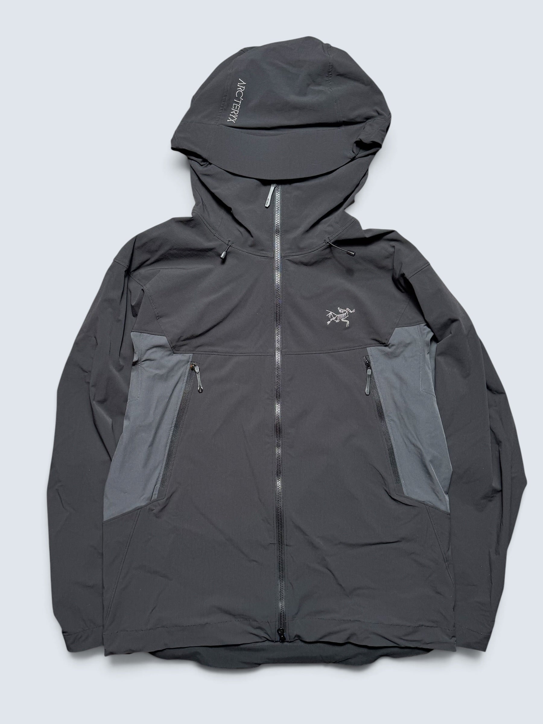 Jacket imperméable Arc'teryx Serratus Hoody black & grey 2024 - M