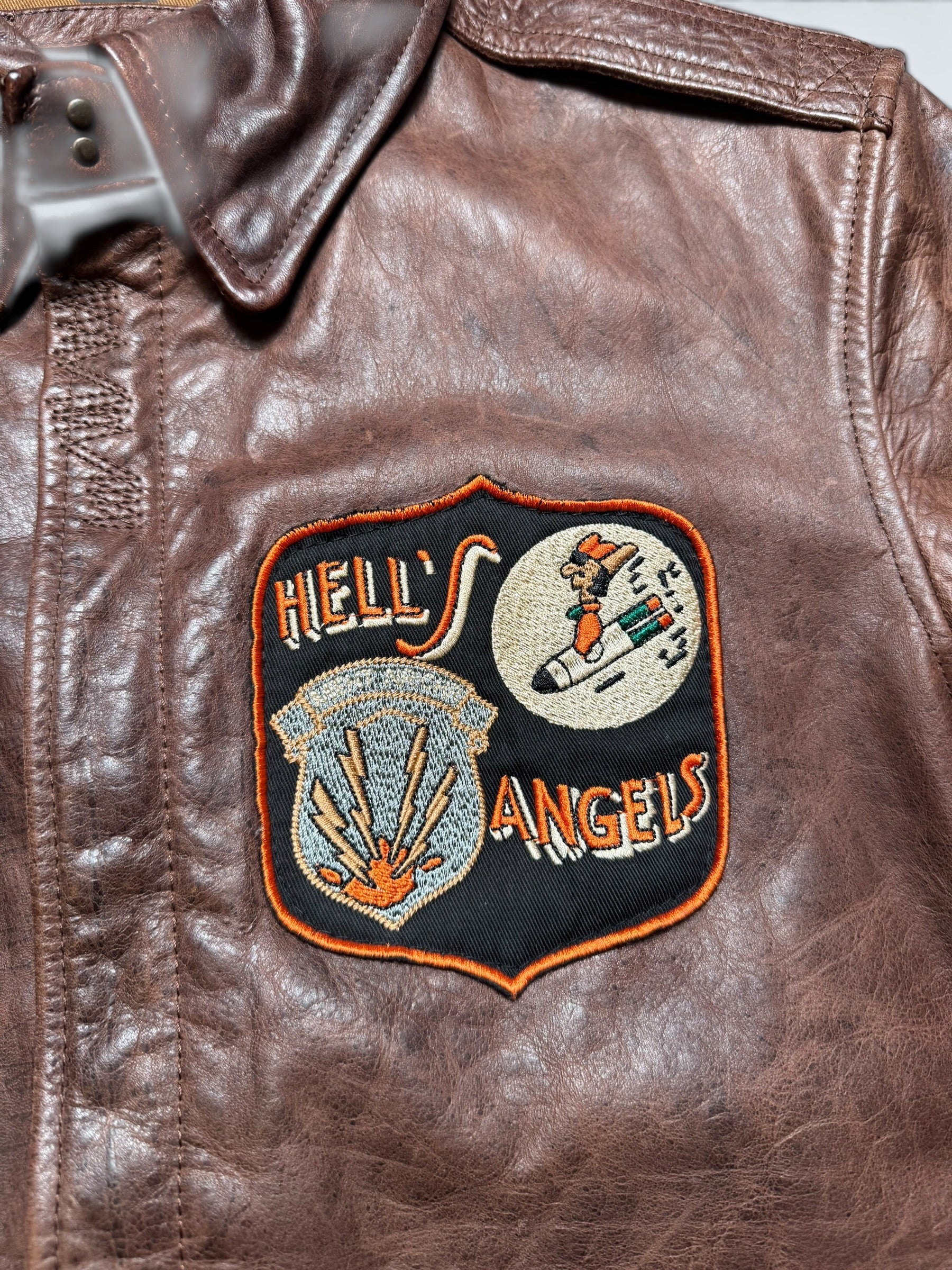 Jacket cuir horsehide flight A-2 Curphey Leather Hell's Angels patch & nose art usaf brown - 36 (S)