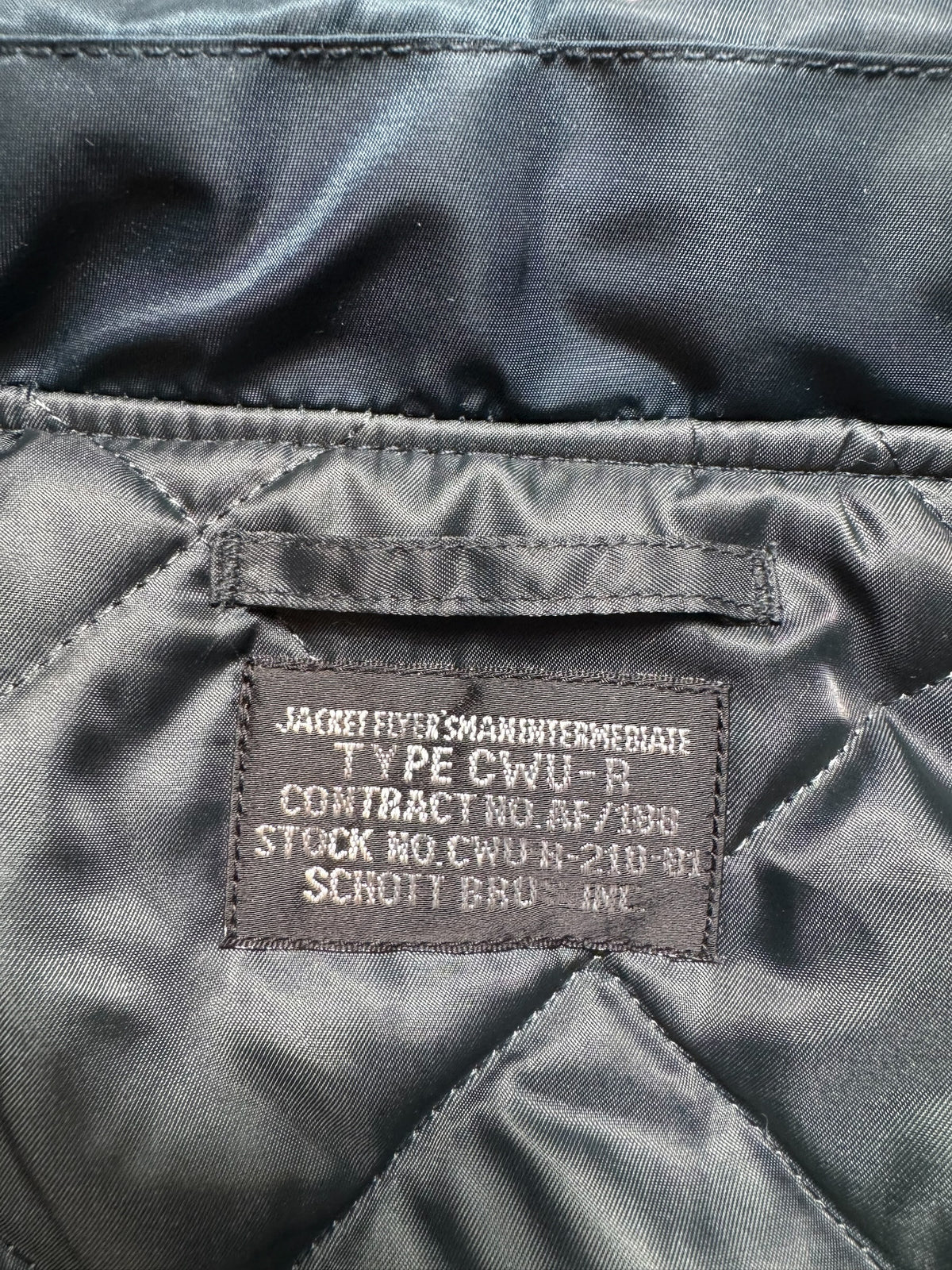 bomber fly Schott Bros nyc CWU-R/45P usaf navy vintage 90’s - M/L – vue détail 8 – SO INDUSTRIE