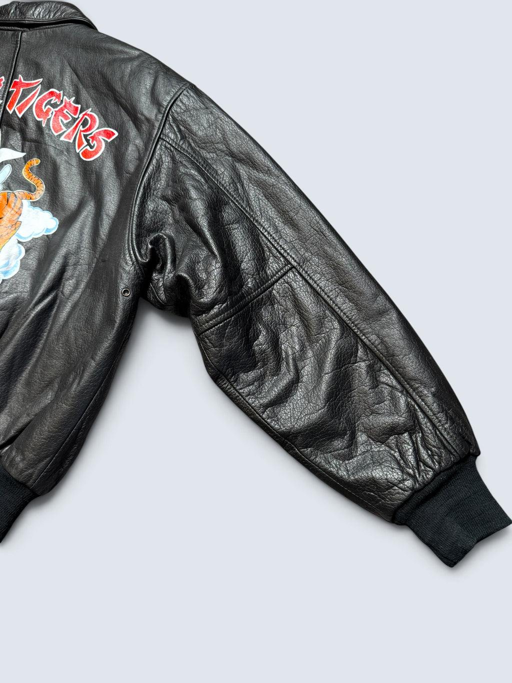 Jacket cuir cowhide flight A-2 Avirex usaf flying tigers nose art patch black 90’s - S/M