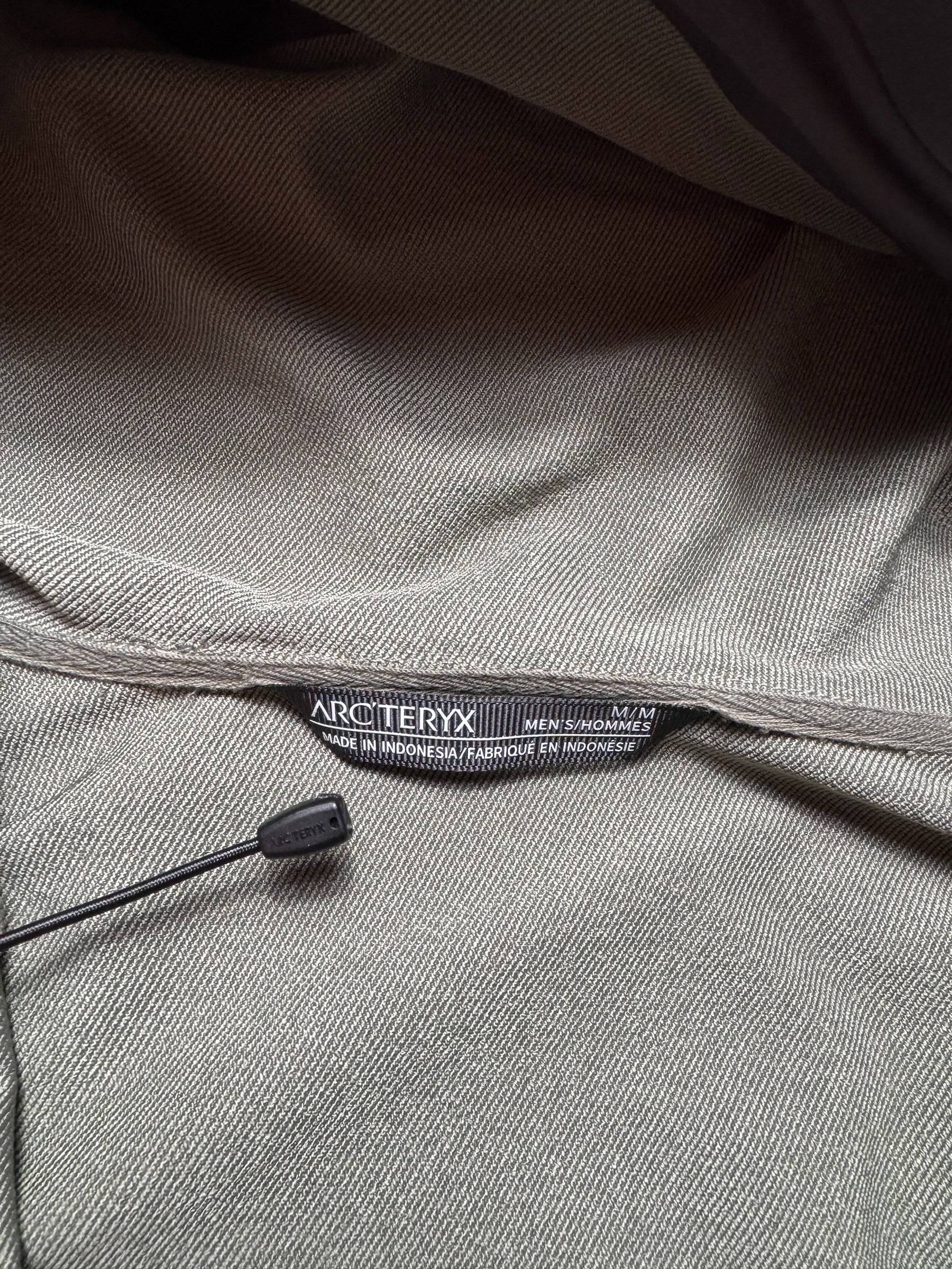 Jacket imperméable Arc'teryx Gamma LT Hoody kaki vintage - M