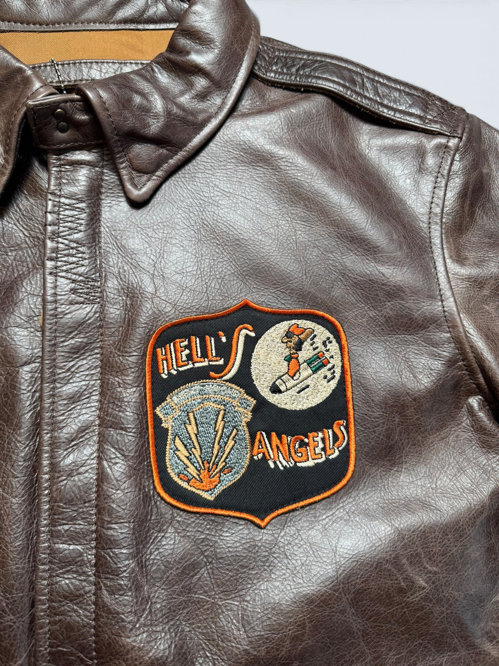 Jacket cuir horsehide flight A-2 Curphey Leather Hell's Angels patch & nose art usaf brown - 42 (L)