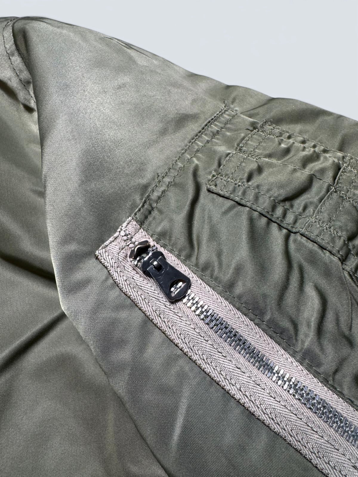 Jacket nylon bomber Ma-1 Greenbrier Industries made in USA sage green original 1980’s - L