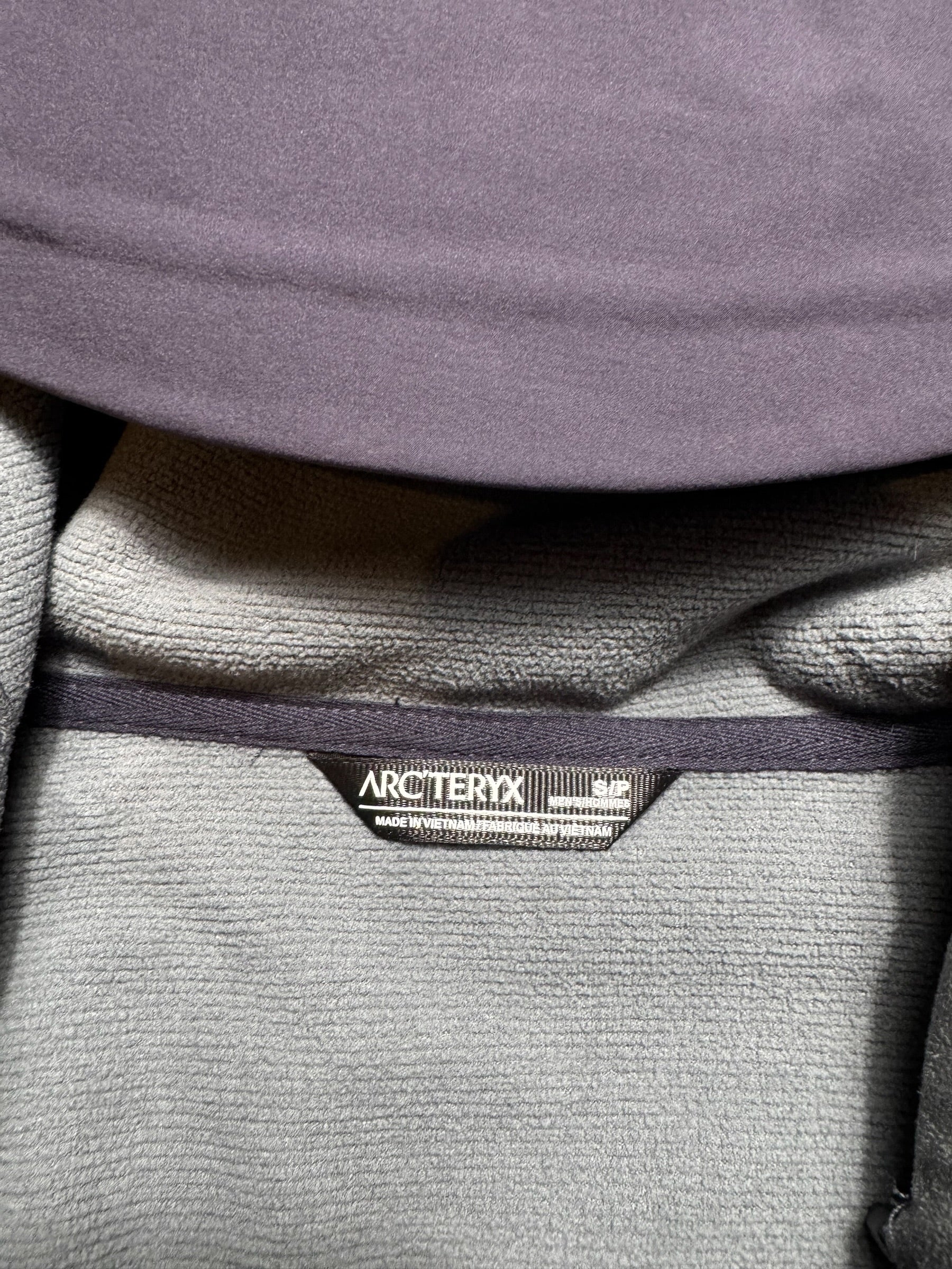 Jacket polaire imperméable Arc’teryx Gamma MX Hoody logo brodé marine/purple 2023 - S