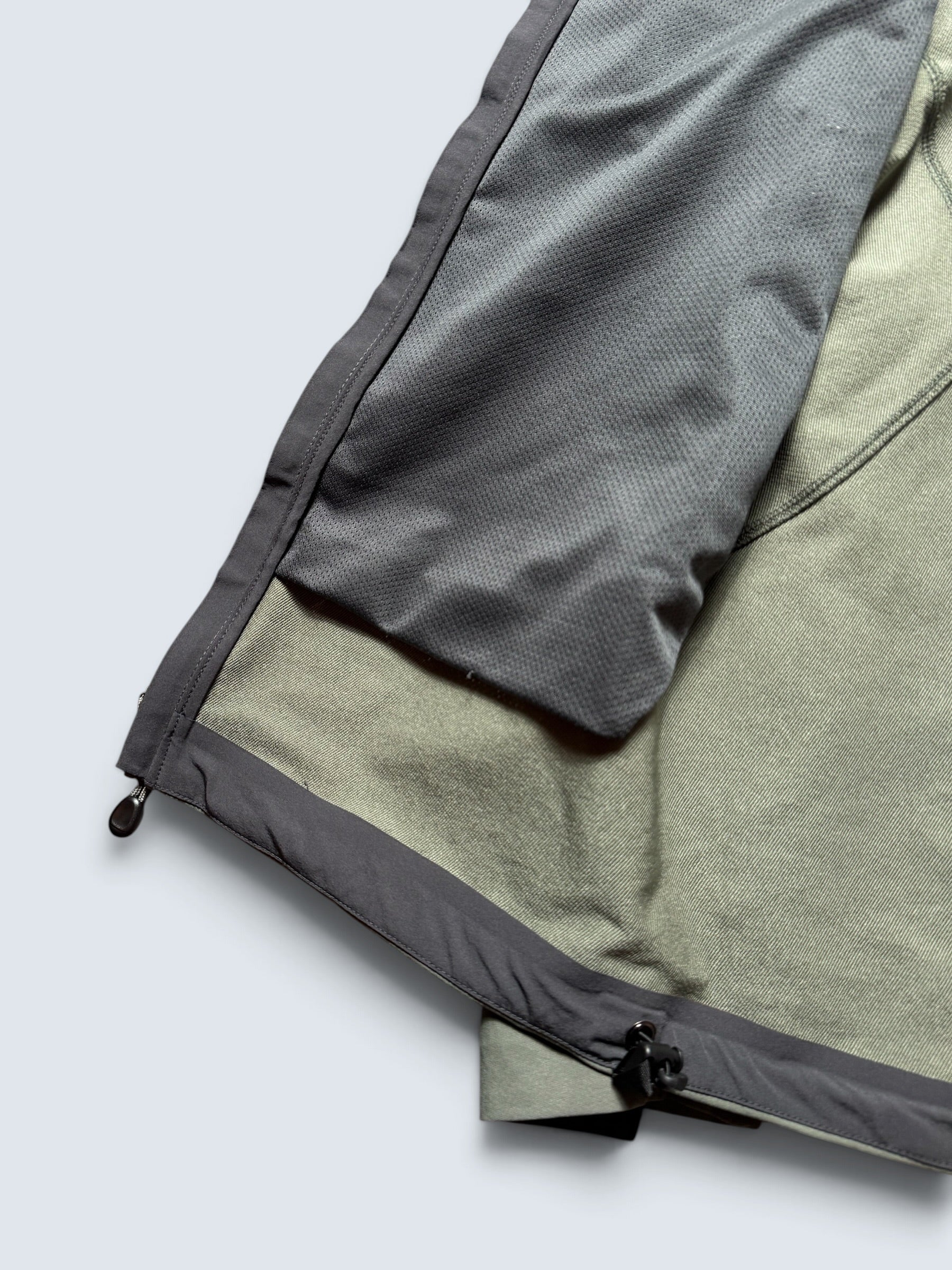 Jacket imperméable Arc'teryx Gamma LT Hoody kaki vintage - M