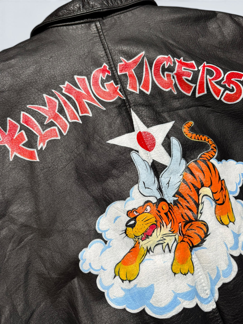 Jacket cuir cowhide flight A-2 Avirex usaf flying tigers nose art patch black 90’s - S/M