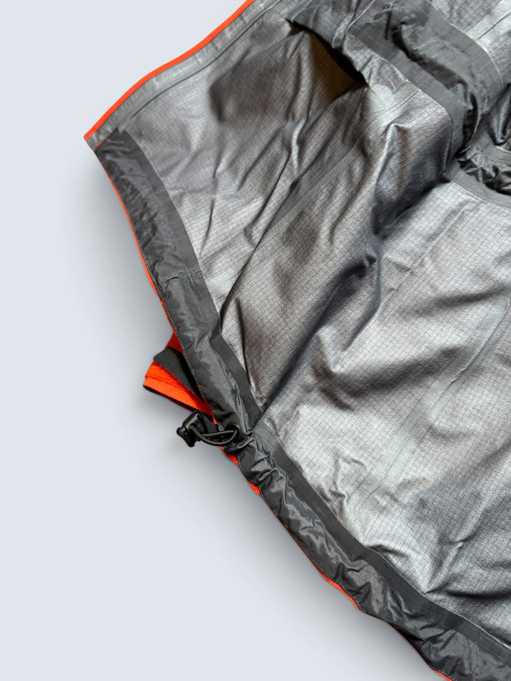 Jacket imperméable Goretex Arc’teryx Alpha SV made in Canada vintage orange - M women’s