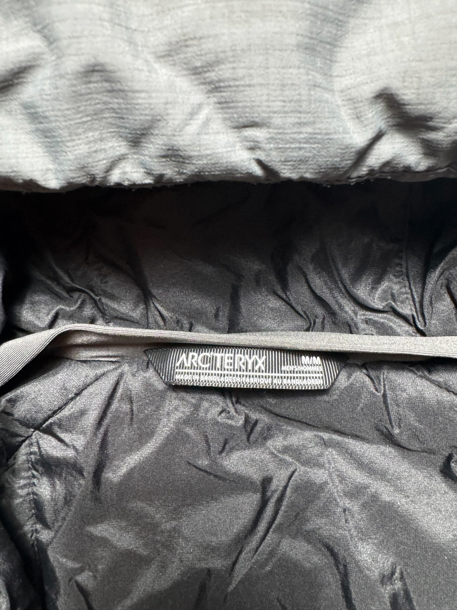 Jacket imperméable matelassée Arc'teryx Atom AR Hoody grey 2020 - M
