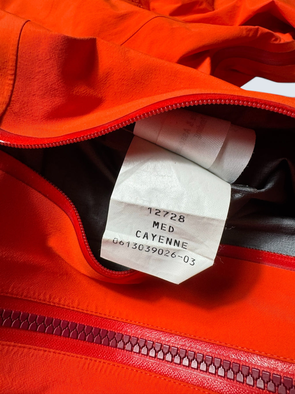 Jacket imperméable Goretex Arc’teryx Alpha SV made in Canada vintage orange - M women’s