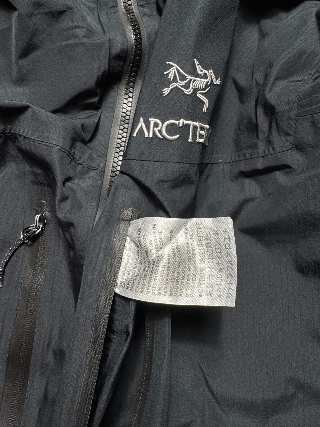 Jacket imperméable Goretex Arc'teryx Alpha SV black vintage - L