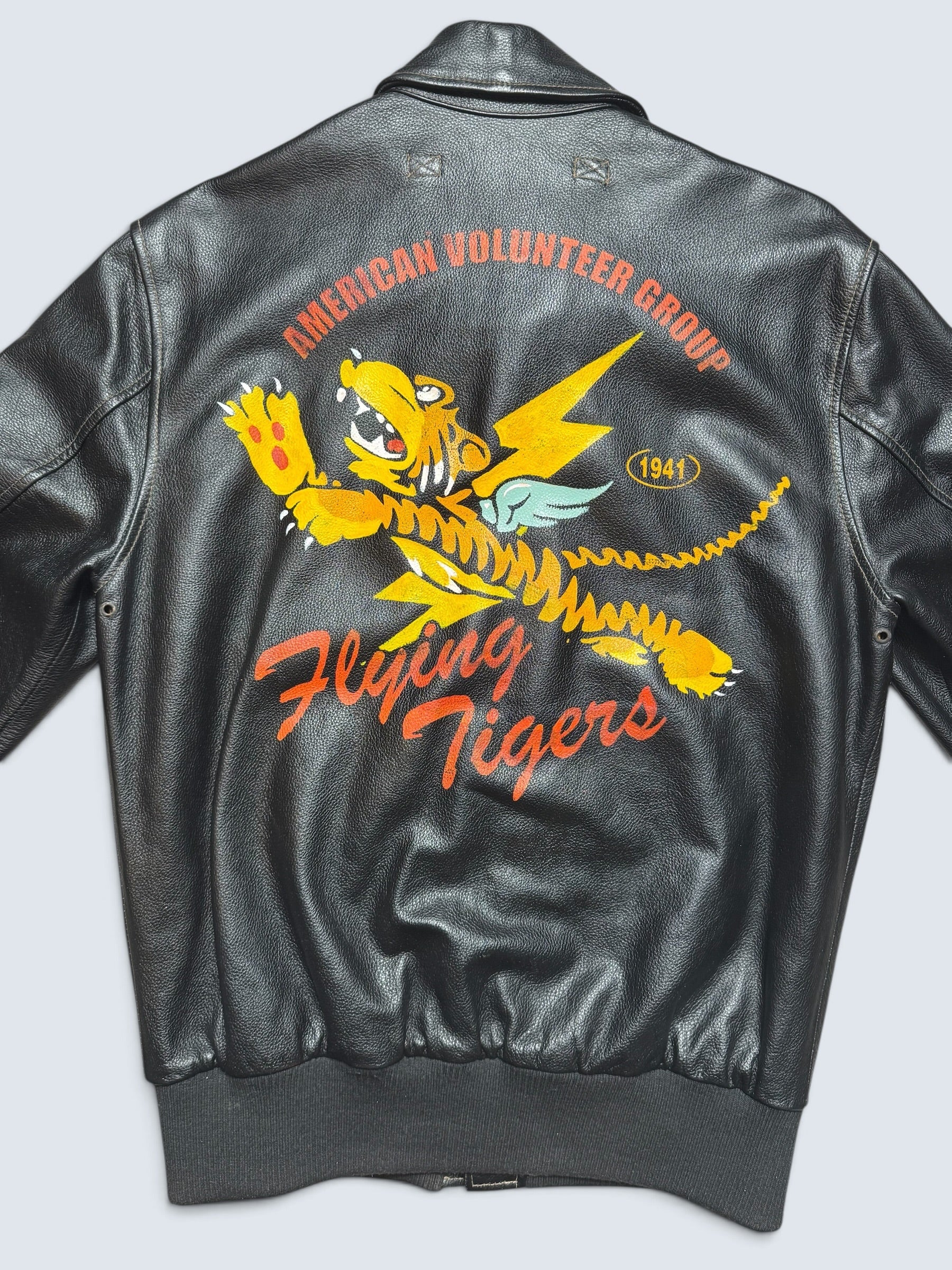 Jacket cuir flight A-2 Willis & Geiger patch & nose art flying tigers usaf black 00's - M