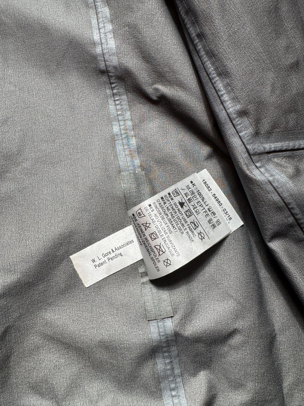 Jacket imperméable Goretex Arc'teryx Beta AR made in Canada vintage red - M