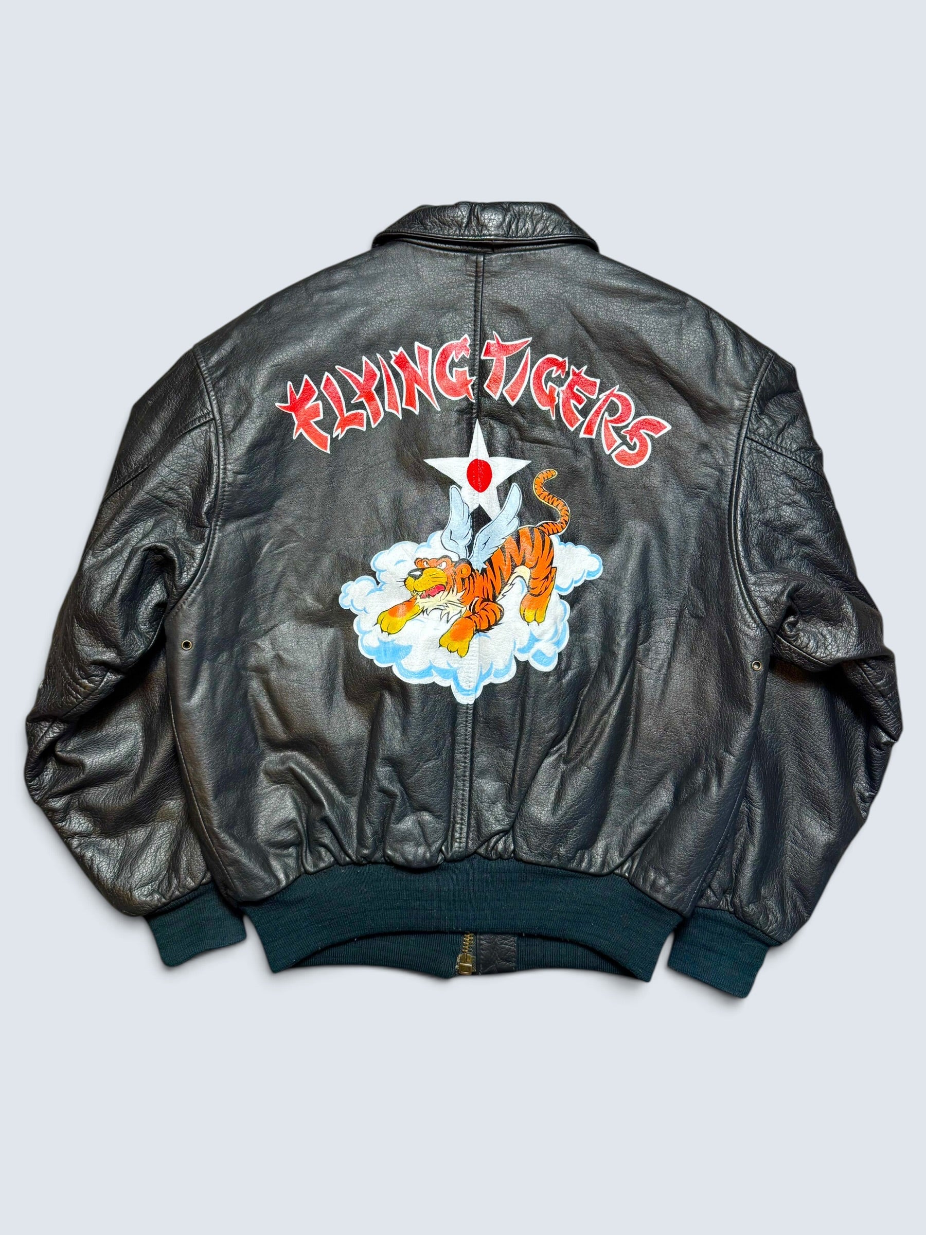 Jacket cuir cowhide flight A-2 Avirex usaf flying tigers nose art patch black 90’s - S/M